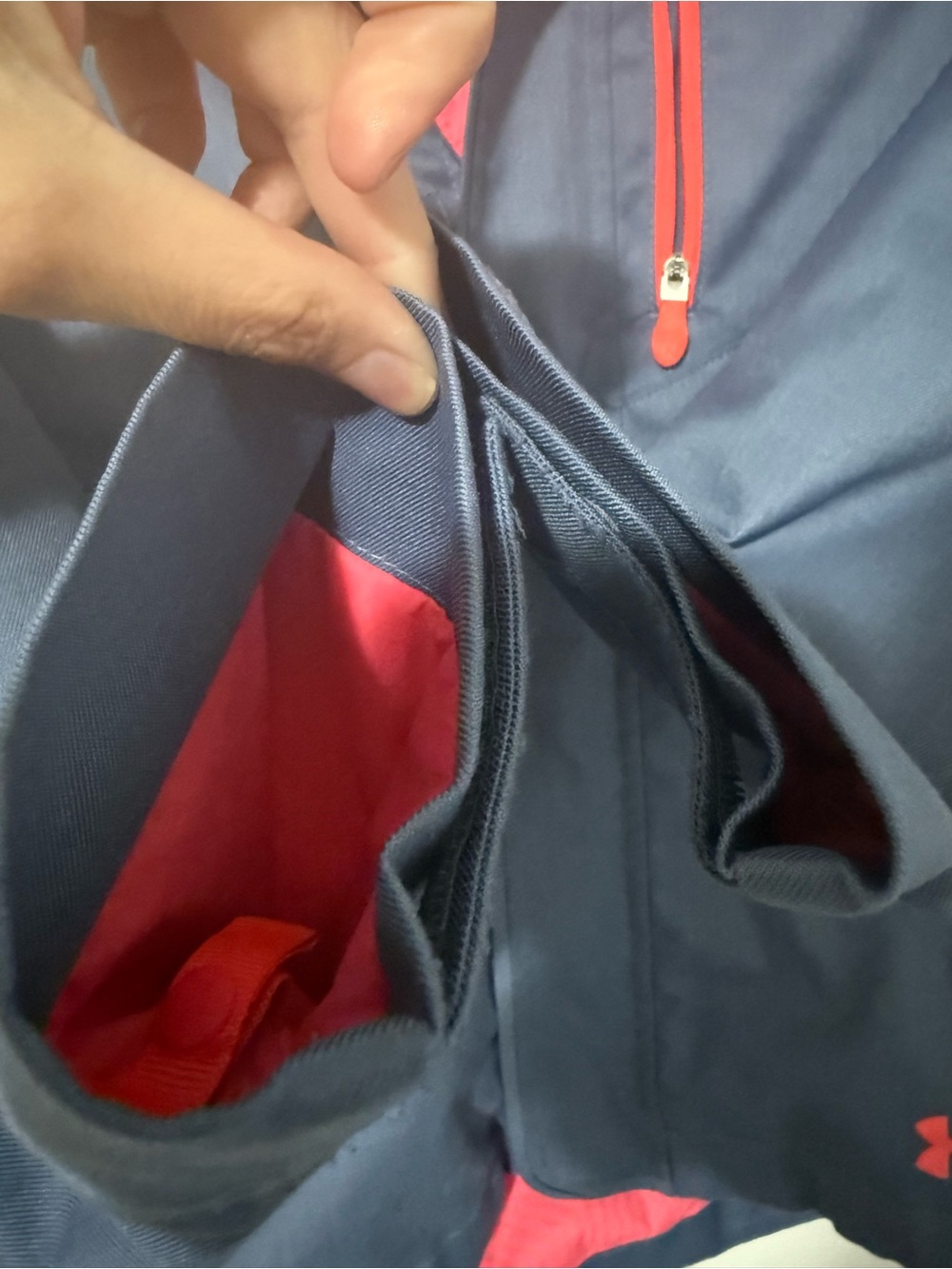 93. Under Armour Coldgear Infrared Navy Jacket- Kids Raincoat Medium - Picture 7 of 11